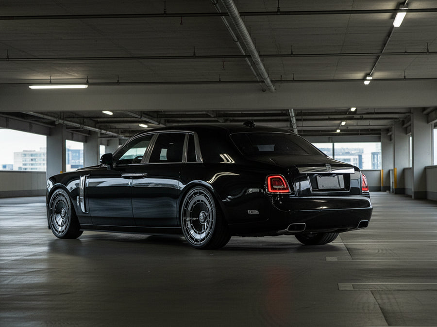 3M™ 2080 Gloss Black Vinyl Wrap | G12