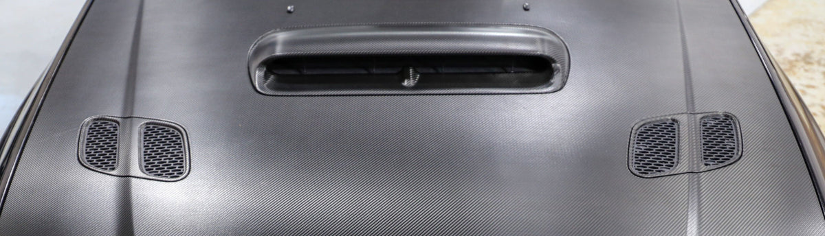 3M™ 2080 Series Carbon Fiber Metal Vinyl Wrap Films