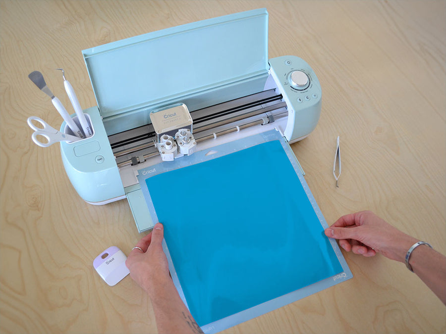 3M 180mC Light Blue Cricut Compatible Vinyl