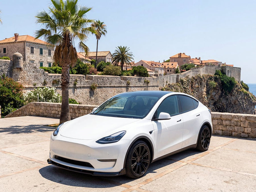 DIY Tesla Y wrapped in Gloss HX20000 Lapland White automotive vinyl film HX20002B