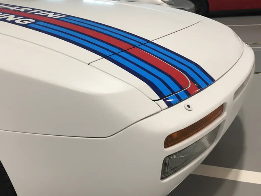 Porsche 944 wrapped in Hexis Matte HX20000 Glacier White restyling film HX20003M