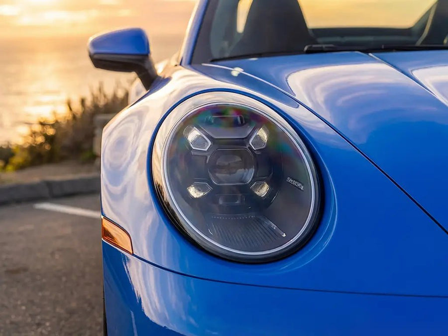 DIY Porsche 911 wrapped in Gloss HX20000 Intense Blue restyling film HX20293B