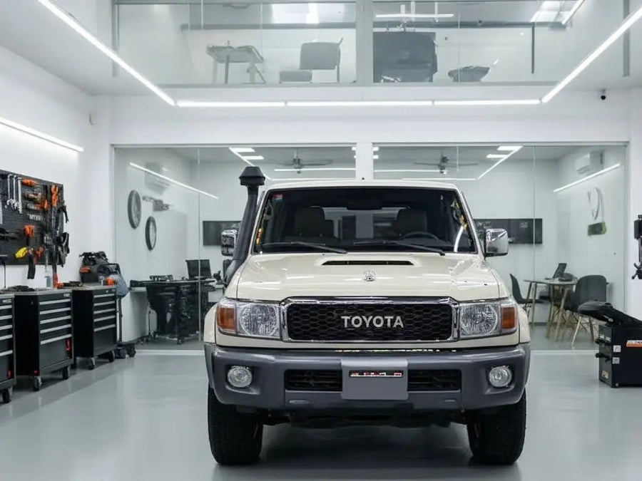 Toyota Land Cruiser 70 Series wrapped in Gloss HX20000 Ivory vinyl wrap HX20468B