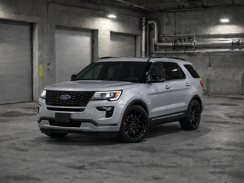 Ford Explorer wrapped in Gloss HX20000 Silver car wrap film HX20877B