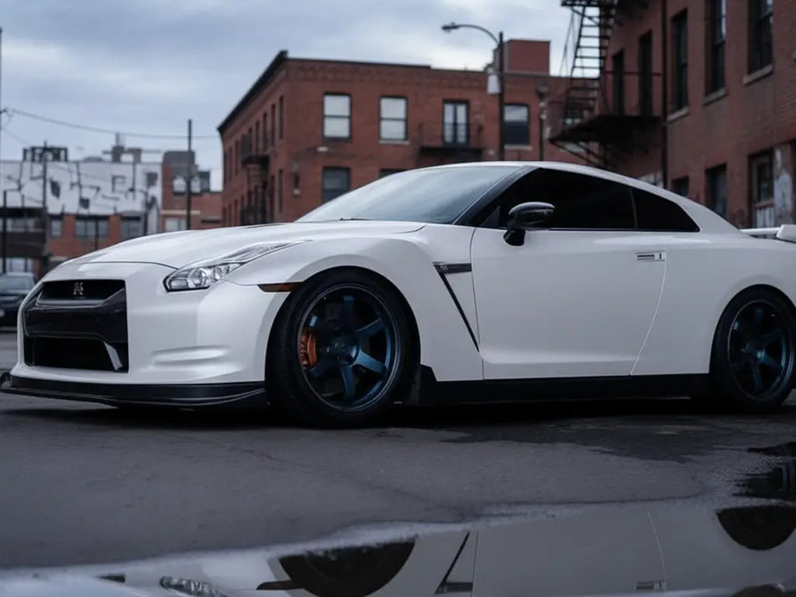 DIY Nissan GT-R wrapped in Satin HX20000 Nacre White wrap film HX20BNCS