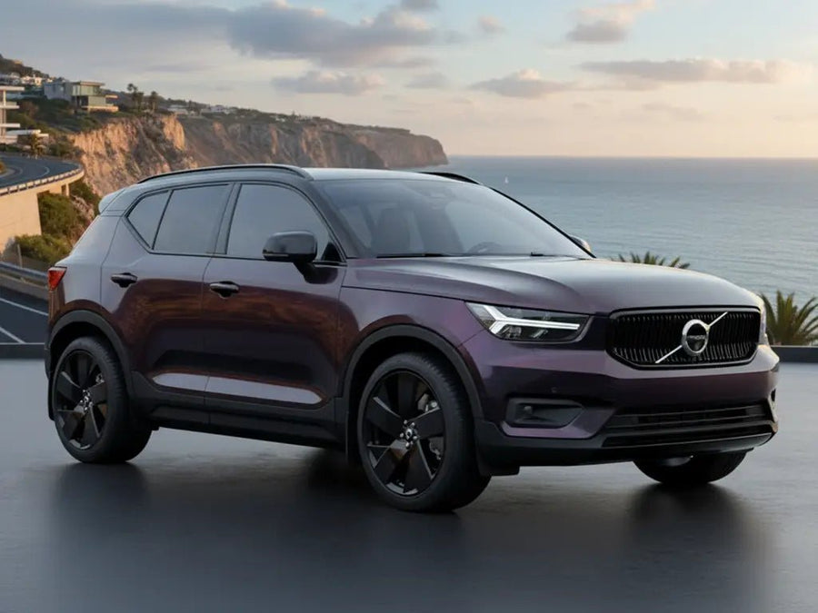 Volvo XC40 wrapped in Hexis Gloss HX20000 Vampire Black restyling film HX20N03B