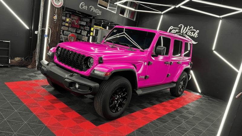 Jeep Wrangler wrapped in Gloss HX20000 Indian Pink automotive vinyl film HX20RINB detail