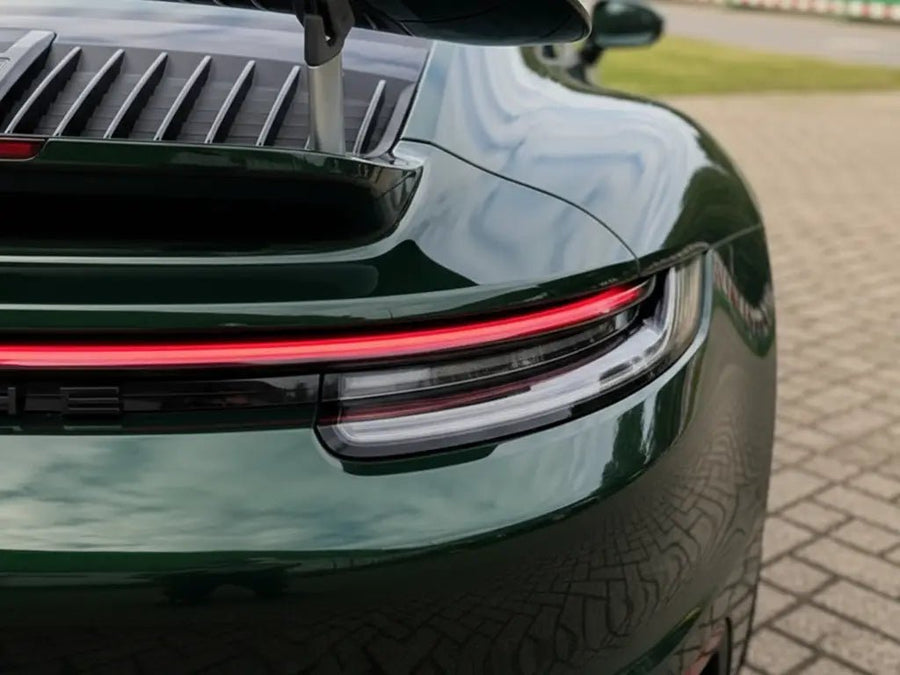 DIY Porsche 911 wrapped in Gloss HX20000 Sherwood Green restyling film HX20V14B