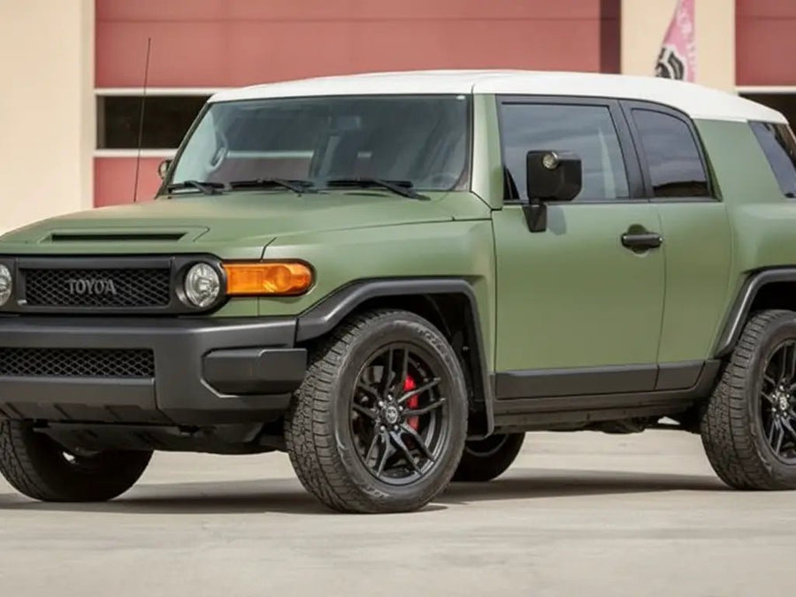 DIY Toyota FJ Cruiser wrapped in Satin HX20000 Hercules Green wrap film HX20V28S