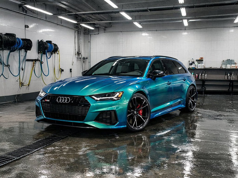 Audi RS6 Avant wrapped in Gloss HX30000 Iridescent Austral Sea restyling film HX30IMAB