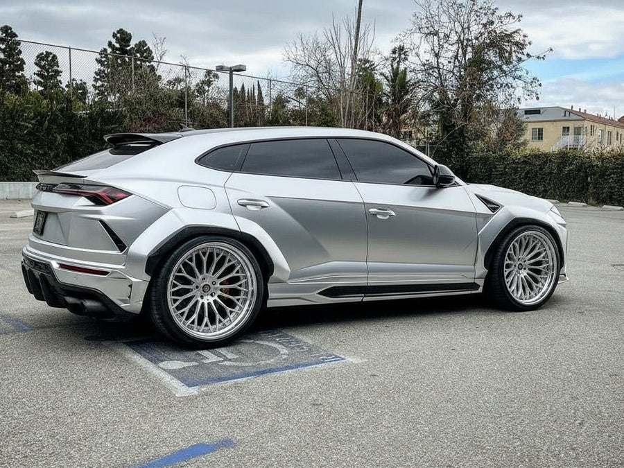 DIY Lamborghini Urus wrapped in Satin HX30000 Super Chrome Silver restyling film HX30SCH01S