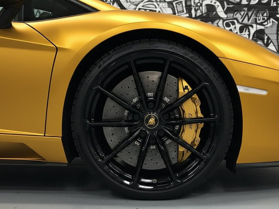 Lamborghini Huracán wrapped in Hexis Satin HX30000 Super Chrome Gold restyling film HX30SCH07S