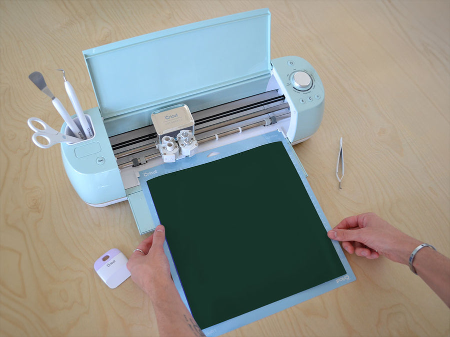 Avery PR800 Bottle Green Translucent Cricut Compatible Vinyl