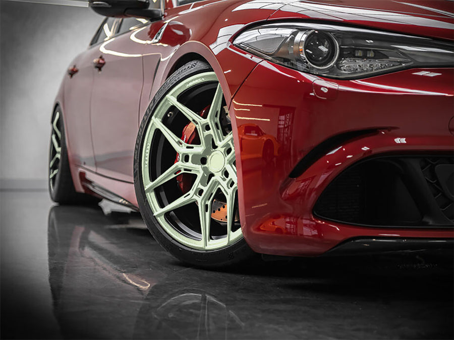Avery Dennison™ SW900 Gloss Light Pistachio Wrapped Rim Example