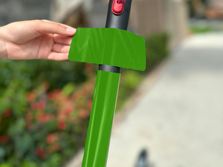 Avery Dennison SW900 Gloss Grass Green Electric Kick-Scooter Wraps