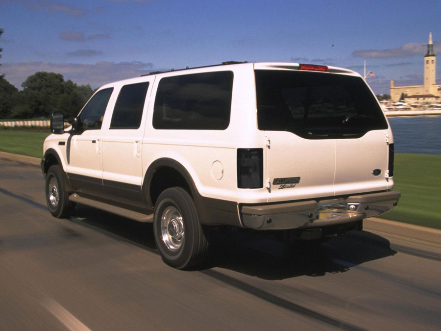 excursion Blackout Tail Light TInt~1~0