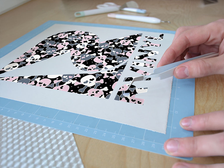 heart eyes skull and bones Easy Weed Craft Vinyl