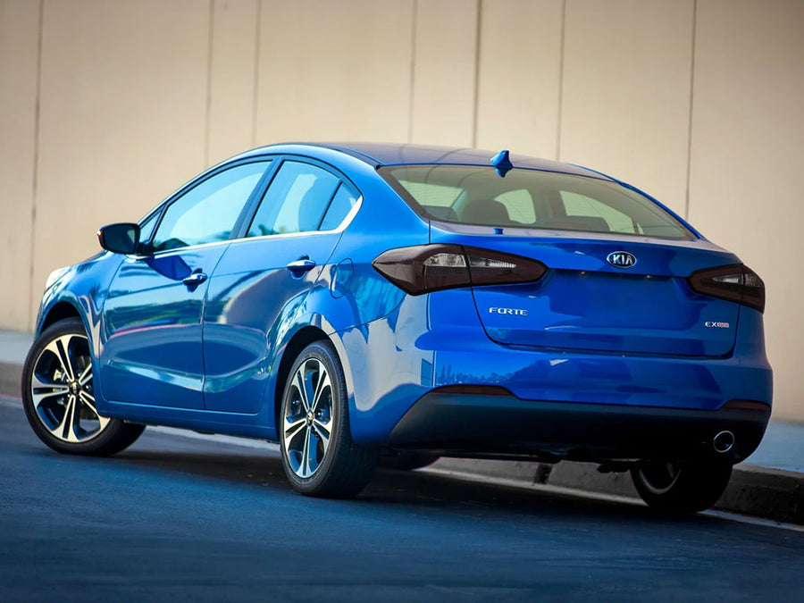forte (sedan) Blackout Tail Light TInt~1~0