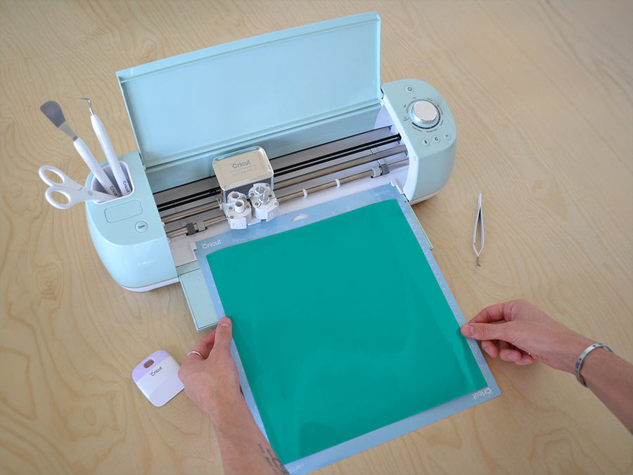 ORACAL 651 Turquoise Cricut Compatible Vinyl