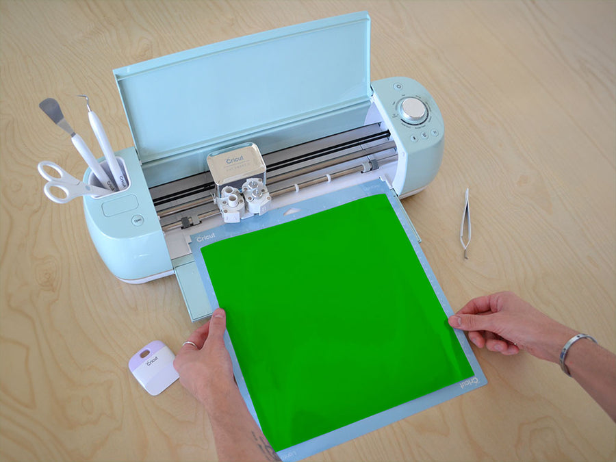 Oracal 951 Grass Green Cricut Compatible Vinyl