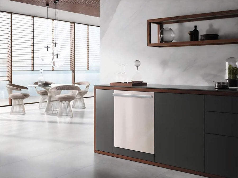 Rwraps™ Pearlescent Gloss White Wrapped Dishwasher Example