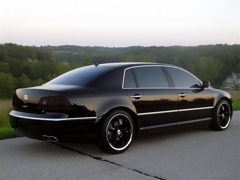 phaeton Blackout Tail Light TInt~1~0