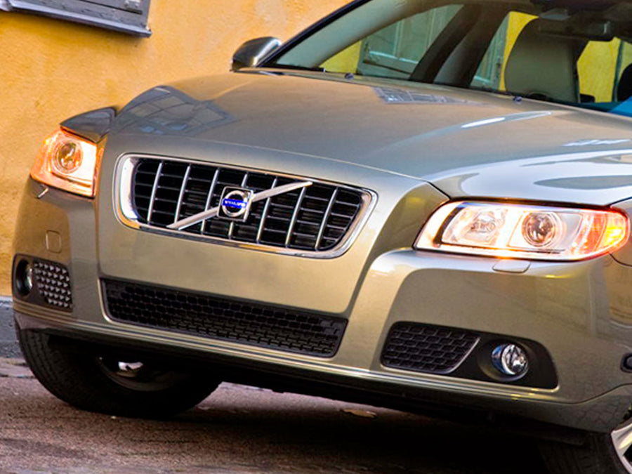 Avery Dennison™ Volvo V70 2008-2010 Headlight Protection Film
