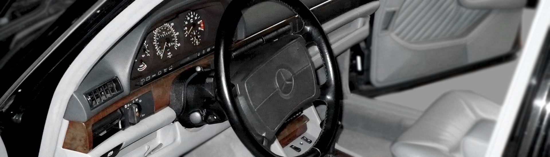 Mercedes-Benz 560-Class Custom Dash Kits