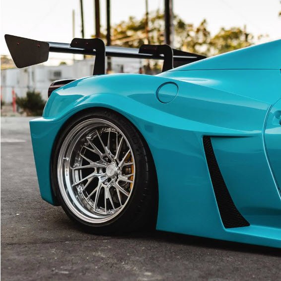 What Brands Like Inozetek Get Right with Vinyl Wraps