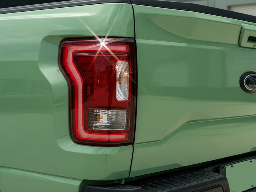 3M™ 2080 High Gloss Mantis Green Vinyl Wrap | HG36