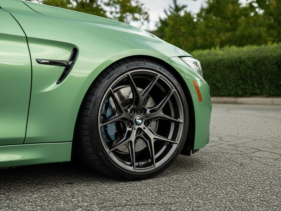 3M™ 2080 High Gloss Mantis Green Vinyl Wrap | HG36