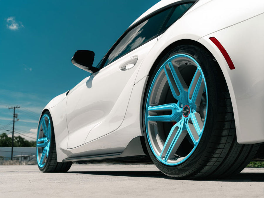 3M™ 2080 Matte Blue Metallic Wrapped Rim Example