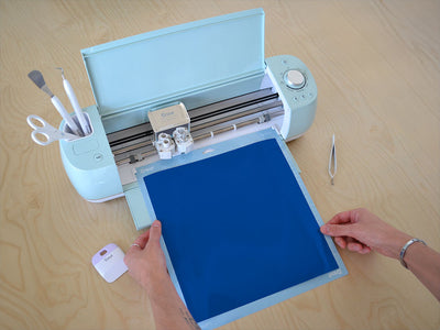 3M 7125 Vivid Blue Cricut Compatible Vinyl