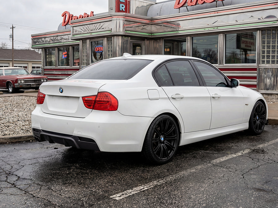 DIY BMW 3 Series wrapped in Gloss HX20000 Polar White automotive vinyl film HX20001B