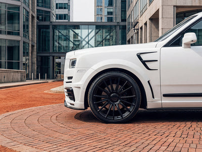 Rolls-Royce Cullinan wrapped in Hexis Gloss HX20000 Lapland White vinyl wrap HX20002B