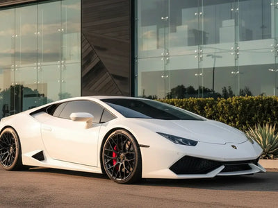 Lamborghini Huracán wrapped in Matte HX20000 Lapland White car wrap film HX20002M
