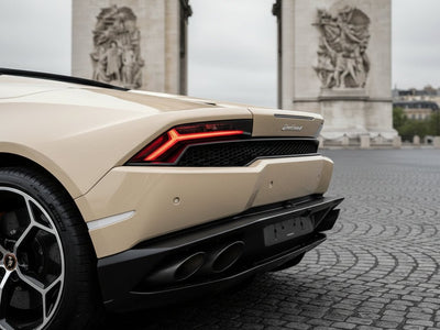 DIY Lamborghini Huracán wrapped in SuperGloss HXONE™ Desert Beige restyling film HXONE202