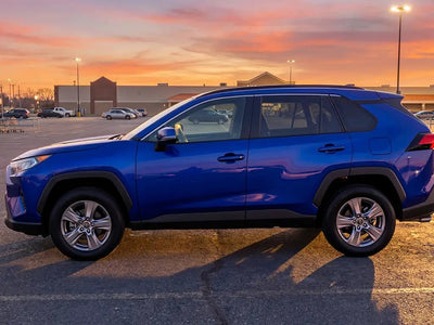 DIY Toyota RAV4 wrapped in Gloss HX20000 Sapphire Blue car wrap film HX20300B detail