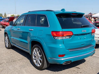 Jeep Grand Cherokee wrapped in Gloss HX20000 Pigeon Blue car wrap film HX20315B