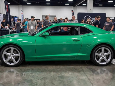 DIY Chevrolet Camaro wrapped in Gloss HX20000 Emerald Green restyling film HX20348B