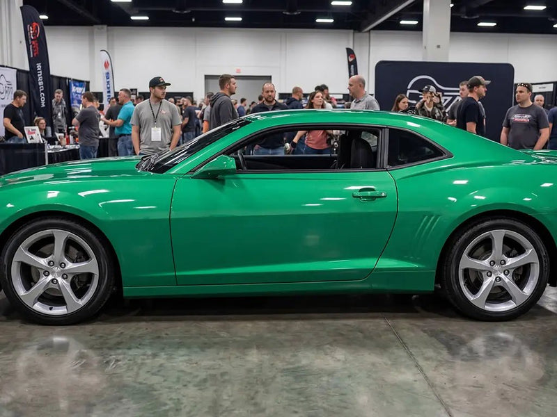 DIY Chevrolet Camaro wrapped in Gloss HX20000 Emerald Green restyling film HX20348B