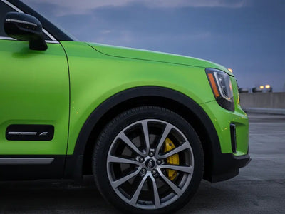 Kia Telluride wrapped in Hexis Gloss HX20000 Kiwi Green automotive vinyl film HX20375B detail