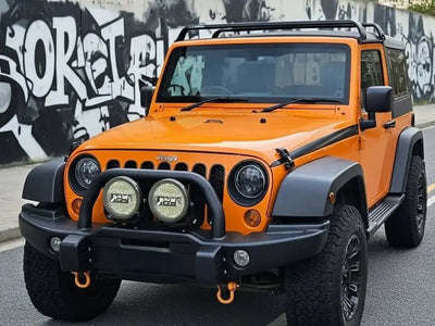 Jeep Wrangler wrapped in Hexis Gloss HX20000 Urban Orange restyling film HX20495B