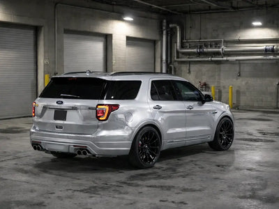 DIY Ford Explorer wrapped in Gloss HX20000 Silver car wrap film HX20877B