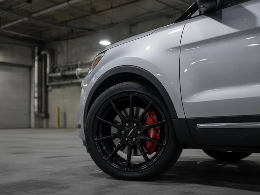 Ford Explorer wrapped in Gloss HX20000 Silver restyling film HX20877B