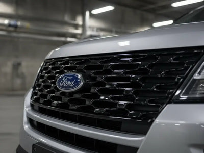 Ford Explorer wrapped in Hexis Gloss HX20000 Silver car wrap film HX20877B detail
