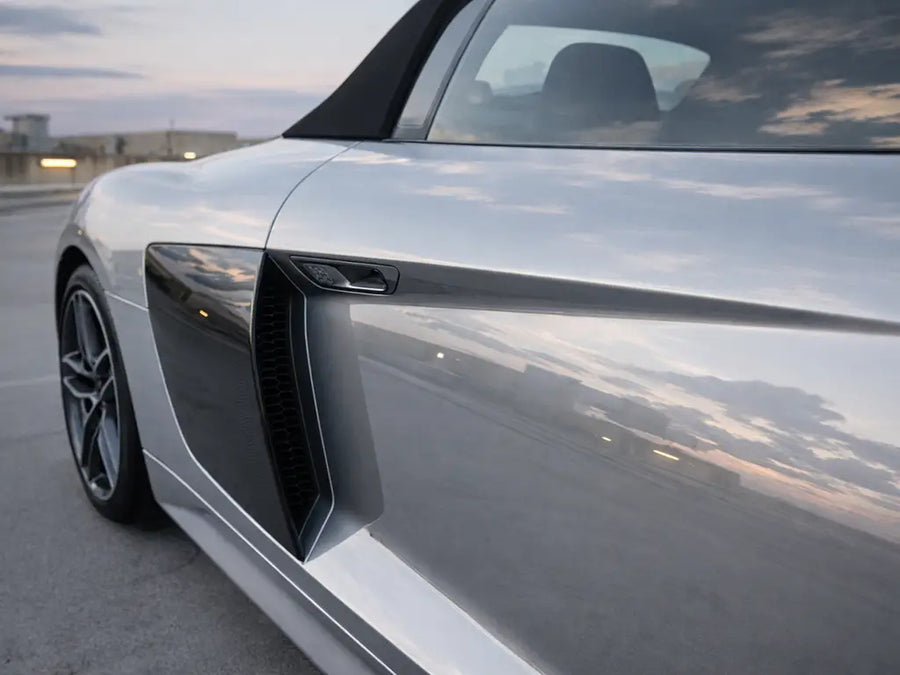 Audi R8 wrapped in Gloss HX20000 Silver restyling film HX20877B