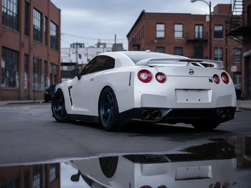DIY Nissan GT-R wrapped in Satin HX20000 Nacre White restyling film HX20BNCS