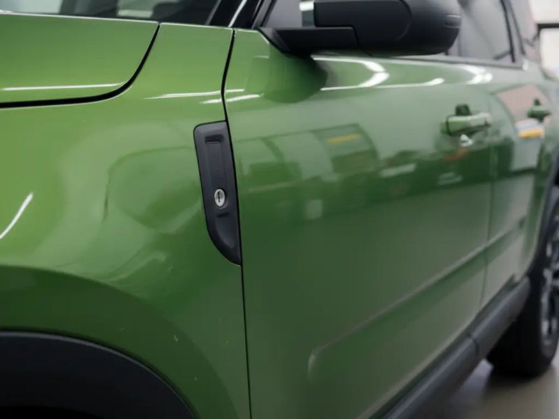 Ford Bronco wrapped in Hexis Gloss HX20000 Fairway Green car wrap film HX20VFAB detail