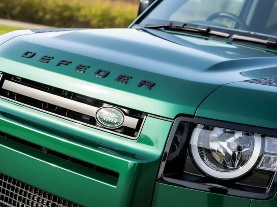 Land Rover Defender wrapped in Hexis Gloss HX20000 Sherwood Green automotive vinyl film HX20V14B detail